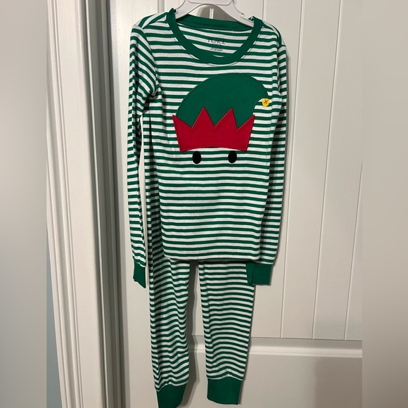 New The Children's Place Green and White Elf Pajama Set size 7 nwt - Picture 1 of 5